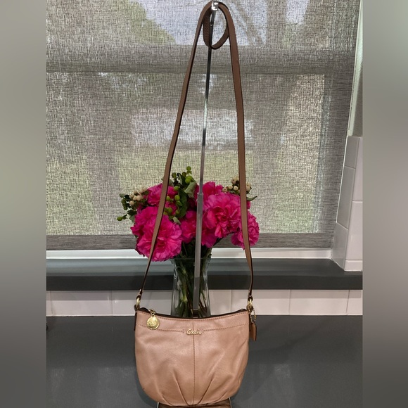 Coach Handbags - Coach Small Crossbody/Shoulder Purse